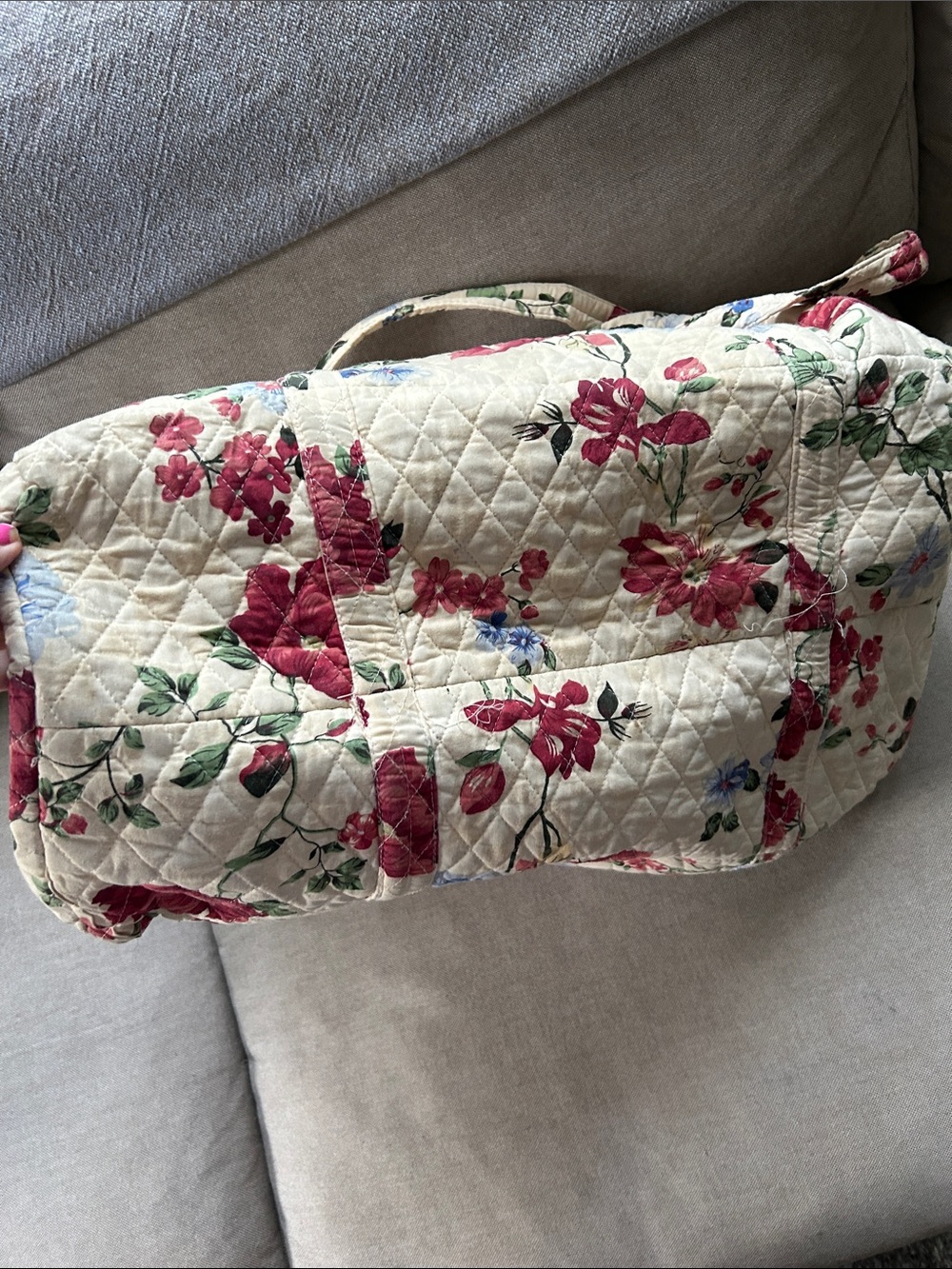 Quilted Floral Tote Bag in Cream and Red - Women's Shoulder Tote - Picture 7 of 8